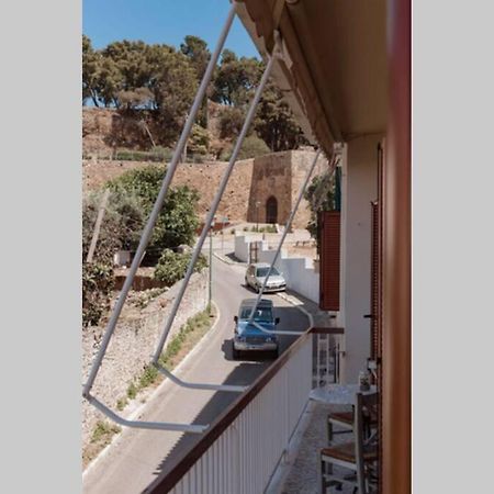 John'S House Under The Castle Of كالاماتا المظهر الخارجي الصورة